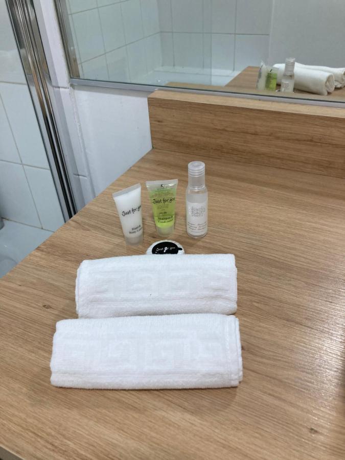 Charmant Studio Apartment Париж Екстериор снимка
